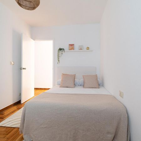 Amplia Vivienda Con Garaje Daire Vigo Dış mekan fotoğraf